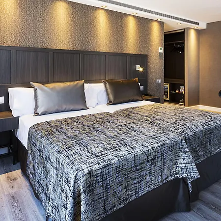 Catalonia Hotel 4*