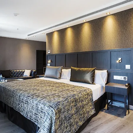 Hotel Catalonia 4*