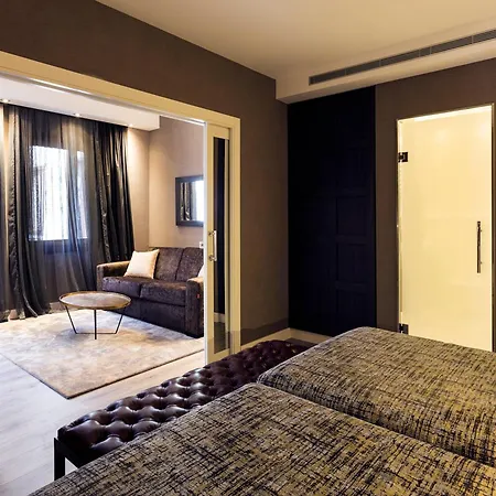 Catalonia Hotel